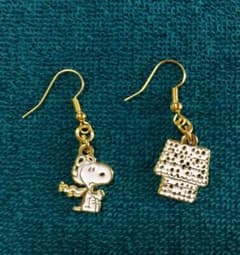 スヌーピー ピアス♪のサムネイル