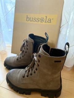 bussola ベージュ スエードブーツ 36のサムネイル