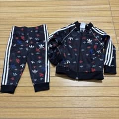 adidas トレフォイル 総柄 セットアップ 80cm アディダス　ジャージのサムネイル