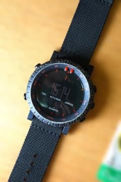 SUUNTO CORE デジタル腕時計 ブラックレッド - メルカリ