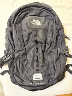 THE NORTH FACE HOT SHOT バックパック リュック ブラックのサムネイル