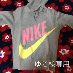 ナイキのサムネイル