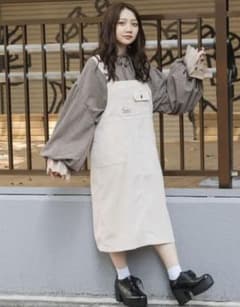 アプレジュールコーデュロイサロペットのサムネイル