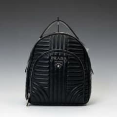 PRADA プラダ キルティング バックパック リュック 極美品 黒のサムネイル