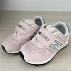 New Balanceニューバランス 子供　スニーカー　ピンク　15cmのサムネイル