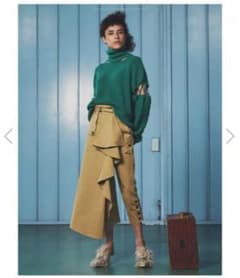 FLARE RUFFLE CHINO PANTSのサムネイル