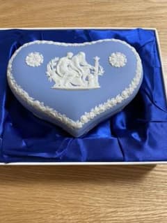 （値下げ）Wedgwood　ウェッジウッド　ジャスパー　小物入れ 箱、説明書ありのサムネイル