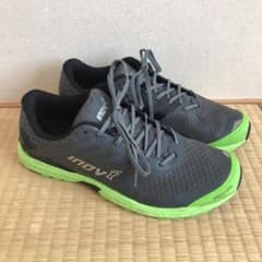 yzwtakyk様専用　INOV8  トレイルランニングシューズ  27.0cmのサムネイル