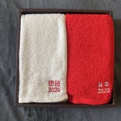 【非売品】UNIQLO ノベルティ 紅白タオルセットのサムネイル