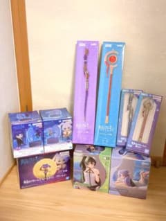 Funeral Frieren Figure, Room Light, Wand Pen - 9-piece set (bundle sale)