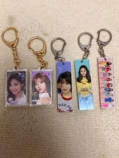 TWICE キーホルダー 5個セットのサムネイル