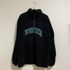 ハーフジップのサムネイル
