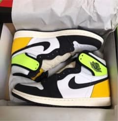 NIKE AIR JORDAN 1 HIGH OG "VOLT GOLD"のサムネイル