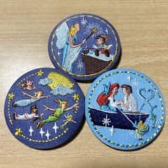 ディズニー　刺繍缶バッジ　刺繍缶バッチ　ピーターパン　アリエル　ピノキオのサムネイル