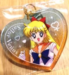 セーラーヴィーナス ハートラメアクリルキーホルダー　ローソン　セーラームーンのサムネイル