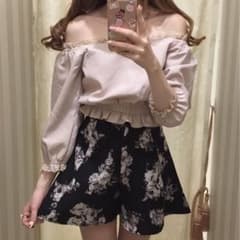 evelyn オフショル　トップスのサムネイル