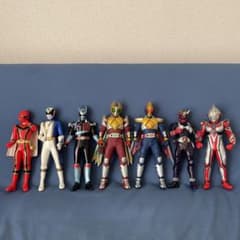 仮面ライダー　戦隊シリーズ　ウルトラマン　フィギュアのサムネイル
