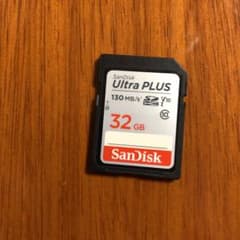 ポンズ☆セール中⭐︎期間限定値下様専用SanDisk SDカード サンディスクのサムネイル