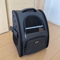 ペットキャリーリュック(犬・猫用)のサムネイル