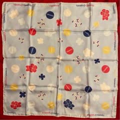CHANEL  シャネル シルク スカーフ  ❀可愛い❀カメリア柄☆のサムネイル