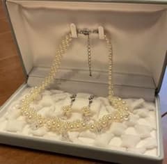 【美品】使用一回　淡水パール　ネックレス　イヤリング　3点セット　ウェディングのサムネイル
