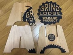 GRIND LODGE グラインドロッヂ ロゴスツール 木製折りたたみチェアのサムネイル