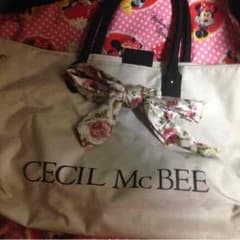 CECIL Mc BEEのサムネイル