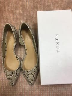 RANDA. パイソン柄パンプス【24.5cm】【値下】のサムネイル