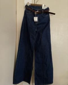 ZARA ルーズワイドレッグデニムパンツ ダークブルー ベルト付きのサムネイル