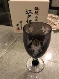 新品】江戸切子　彩鳳　木箱入り　ぶどう柄ペアグラス 新品】江戸切子 彩鳳 木箱入り ぶどう柄ペアグラス - メルカリ