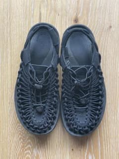 【KEEN】UNEEK サンダル ブラック 23cm レディース・キッズ兼用のサムネイル