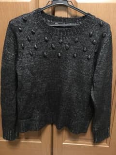 新品★ポンポン ニットのサムネイル