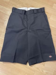 【新品】Dickies ルーズフィット ハーフパンツ ブラックW32のサムネイル