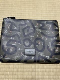 新品　COACH コーチ クラッチバッグ セカンドバッグ マルチのサムネイル