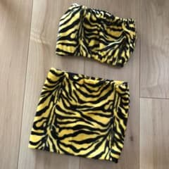 鬼柄のスカートのサムネイル