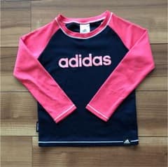アディダス adidasのサムネイル