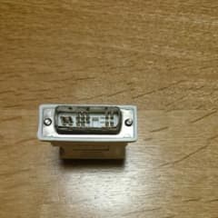 DVI(オス)⇒VGA(メス) 変換アダプタのサムネイル