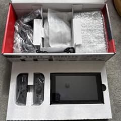 Nintendo Switch グレー 本体 + Joy-Conのサムネイル