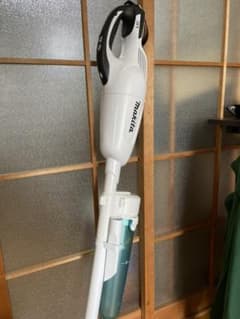 マキタ CL141FD makita 充電式クリーナー　電池付きのサムネイル