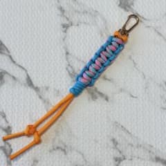 ハンドメイド ⭐︎パラコード⭐︎ キーホルダーのサムネイル