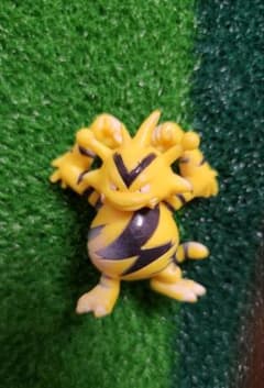 レア 希少品 モンコレ 初期 エレブー フィギュア ポケモン