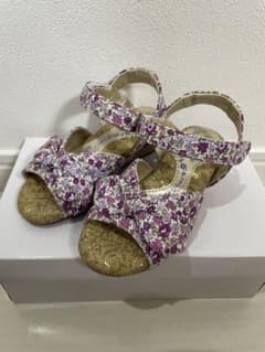 moon starキッズ サンダル 15センチ　花柄 リボンのサムネイル