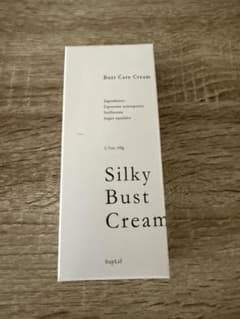 Silky Bust Cream 30gのサムネイル