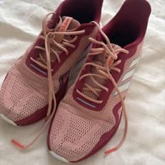 adidas ランニングシューズ ピンクのサムネイル