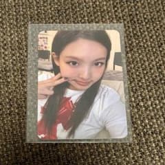 TWICE ナヨン 特典トレカ WOWPASSのサムネイル
