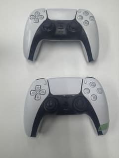 PS5 DualSense ワイヤレスコントローラー ホワイト 2台　ジャンクのサムネイル