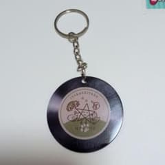 ち*き様 伊東歌詞太郎 キーホルダー風レコード（HIMITSU）のサムネイル