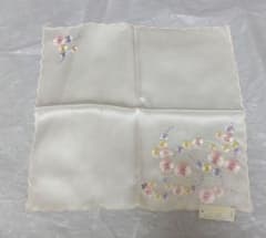 xiudu 花柄刺繍シルクハンカチのサムネイル