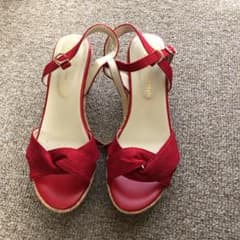 サンダル　可愛い赤♡未使用のサムネイル