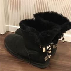 UGG  ムートンブーツのサムネイル